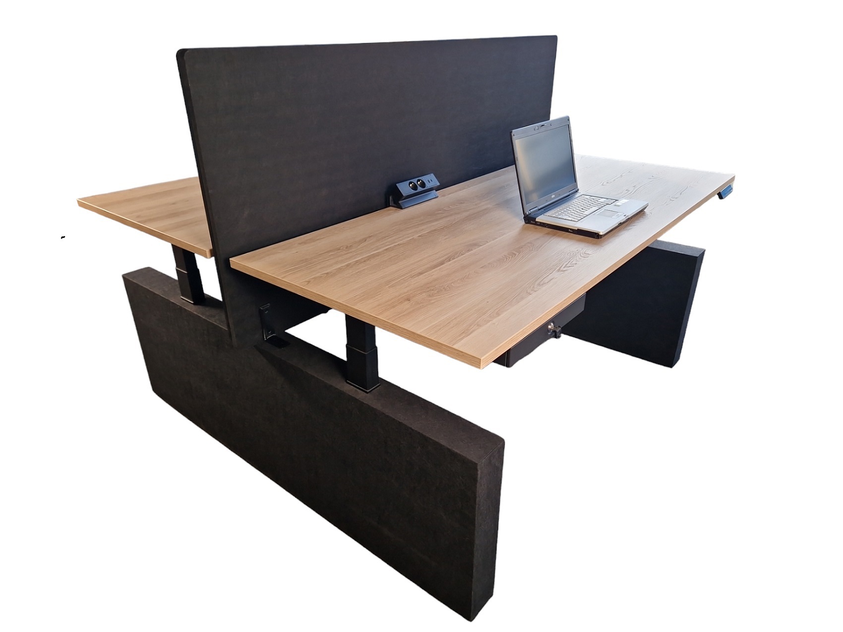 Akoestische duo bureau NPR met Wang poot