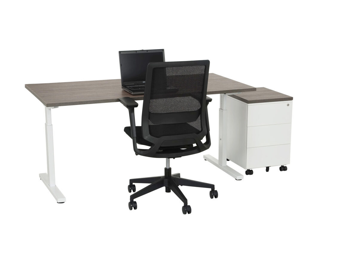 bureauset bureau en zwarte bureaustoel NEN 1335